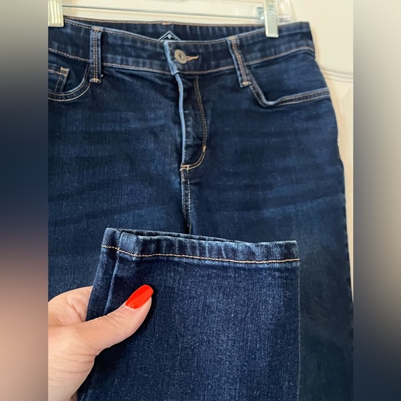 St.Johns Bay Classic Dark Wash Skinny Leg Women's Jeans Size 12 Petite - Picture 6 of 13